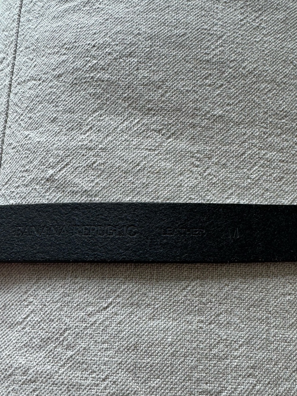 Banana Republic Black Leather Belt Gold Hardware Medium - Picture 3 of 3
